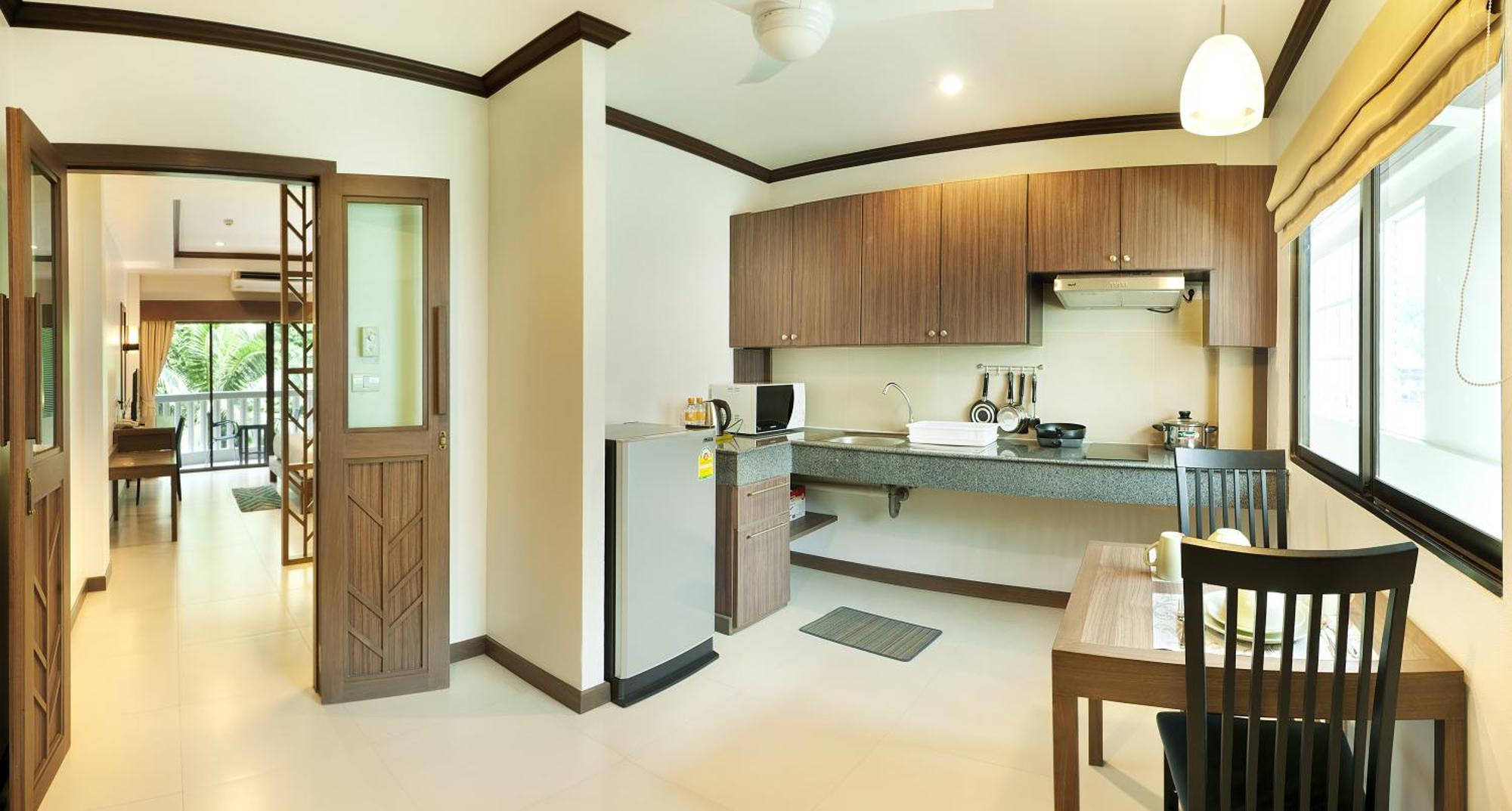 Ratana Hill Patong Aparthotel Kültér fotó